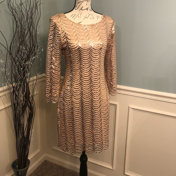 Gianni Bini Gatsby Dress in Soft Gold - Picture 2 of 8